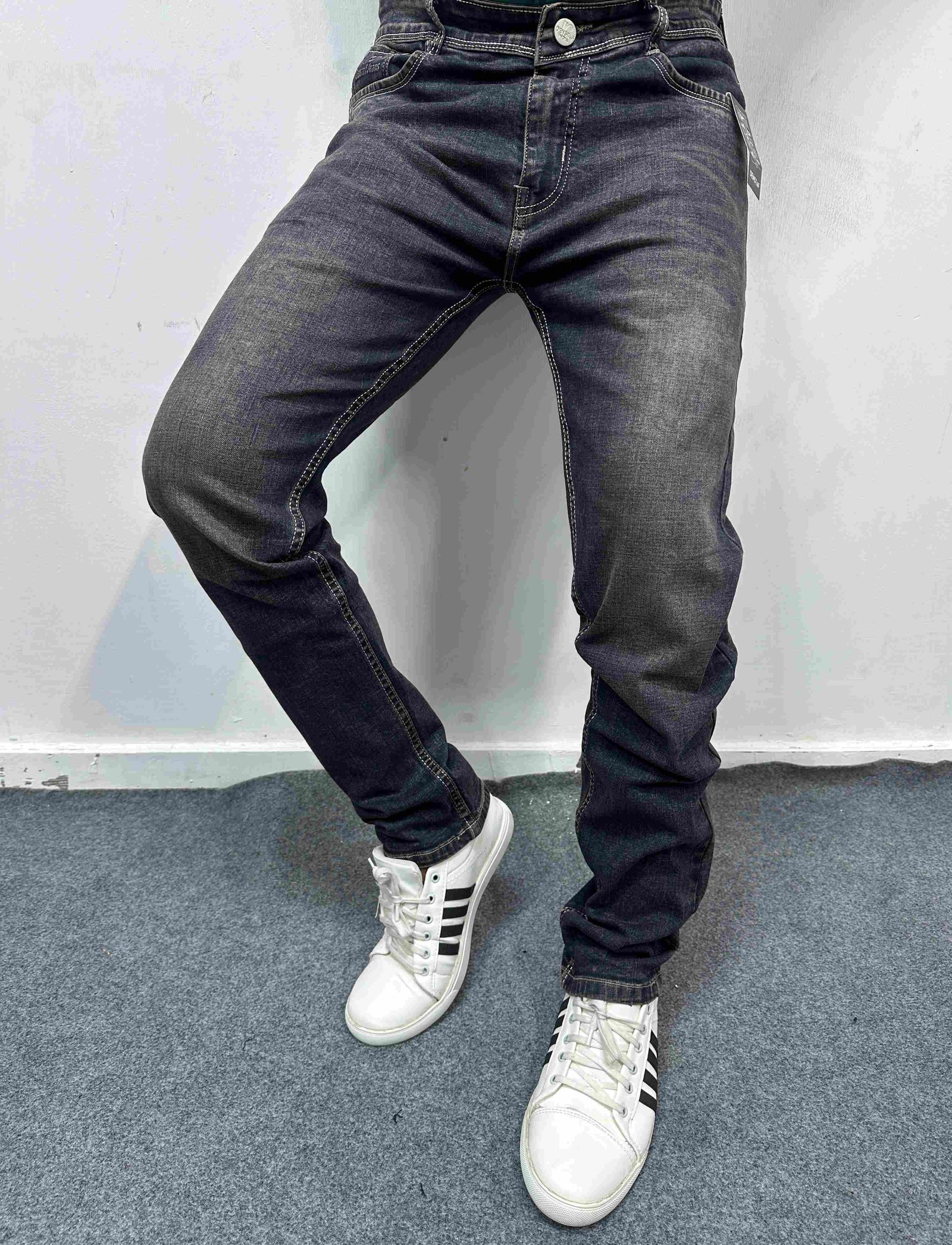 Narrow Fit Stretchable Flat Finish Jeans